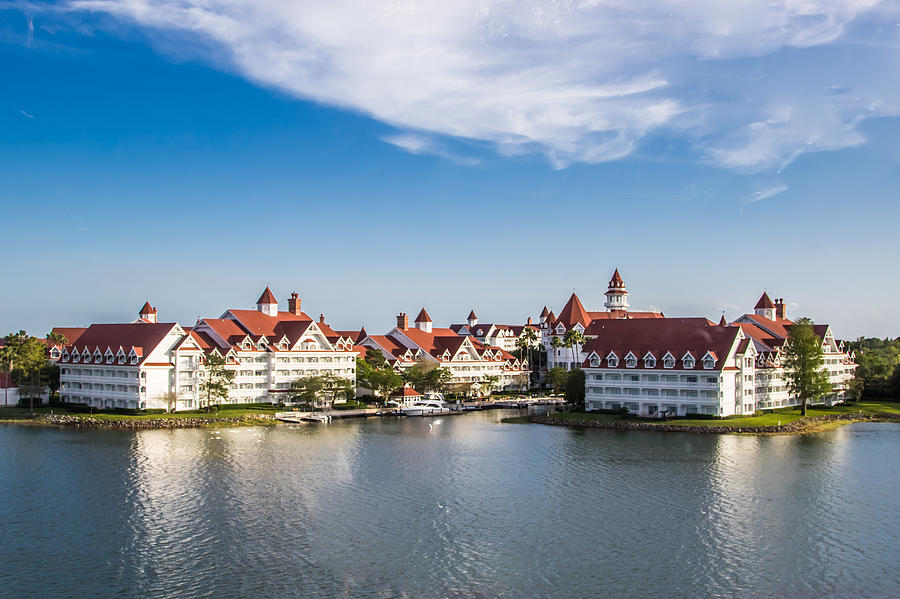 Renting Out Your DVC Points: Pros and Cons