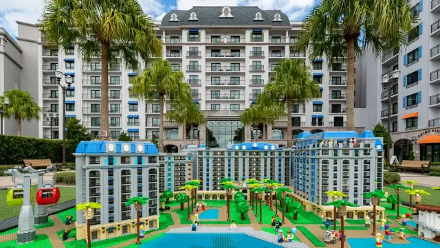 Riviera Resort